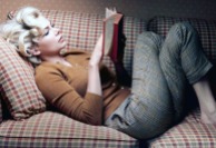 Marilyn leyendo
